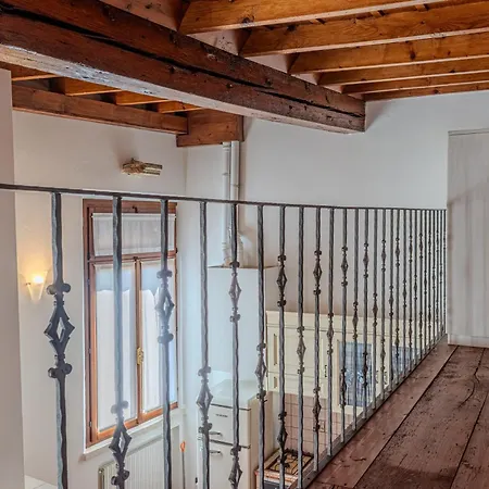 Lägenhet Degli Estensi - In Centro Storico Con Jacuzzi Ferrara