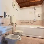Degli Estensi - In Centro Storico Con Jacuzzi Apartment Ferrara