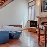 Degli Estensi - In Centro Storico Con Jacuzzi Apartment