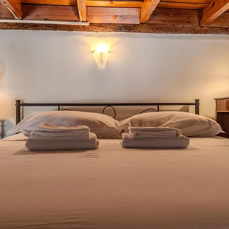 Apartment Degli Estensi - In Centro Storico Con Jacuzzi *